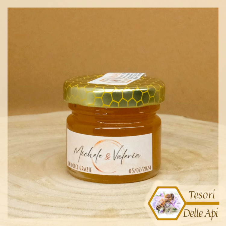 Bomboniera Miele Matrimonio Vaso 30g Miele Millefiori con etichetta personalizzata Modello1 Bomboniera Miele Matrimonio Vaso 30g Miele Millefiori con etichetta personalizzata Modello1